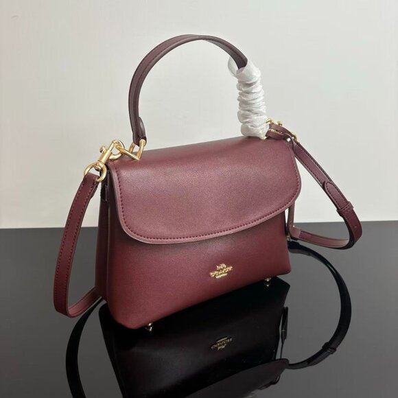 COACH Emory Women's Leather Shoulder Bag, size 22.5*17.5*11 cm - Picture 2 of 9